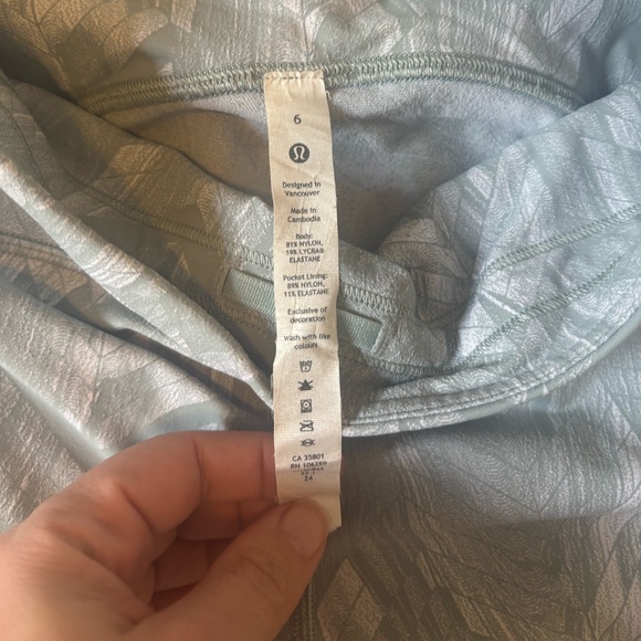 Lululemon Women's Swift Speed High Rise Crop 21” in Reverberate Chevron Size 6 - Picture 6 of 8